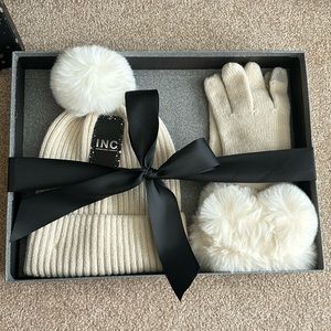 Scarf and Glove Set
